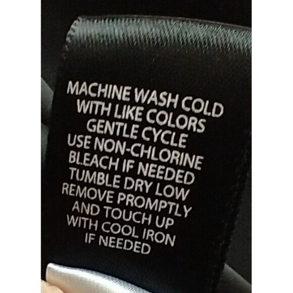 Sold_Sold_Sold!! Torrid Studio Button Vest Luxe Ponte Tailored Women’s Black- 2X - Picture 7 of 9